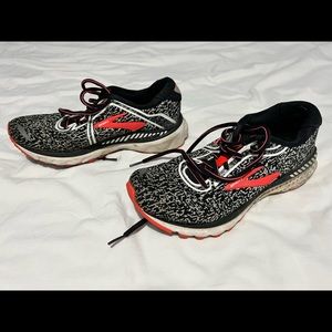 Brooks road running shoes